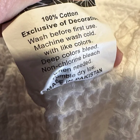 Kahaf Collection Robe OS - Picture 4 of 7